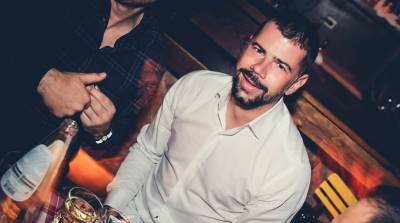  Kežman u sevdahu, viski "tekao" u potocima 