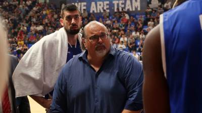  Džikić: Moraju bekovi malo više da se trude 