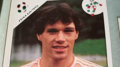  Marko van Basten napustio FIFA 
