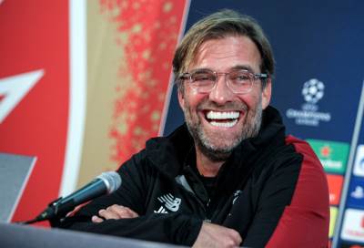  Klop se "napalio" na konferenciji za medije (VIDEO) 