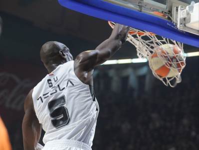  Partizan - Cibona, ovacije u "Pioniru" 