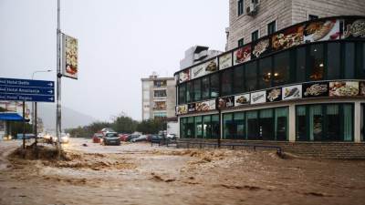  Voda prodrla u objekte, vjetar oborio stabla FOTO,VIDEO 