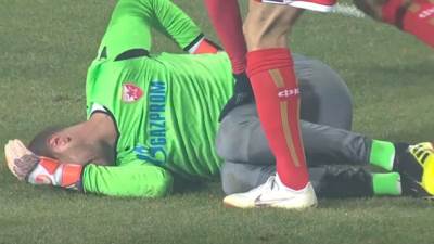  Golman Zvezde nakon pada završio u bolnici! 