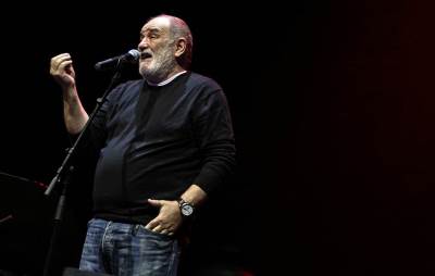  ZVAO PORODICU I ŠALIO SE S LEKARIMA: Lepe vesti - Đorđe Balašević u stabilnom stanju 