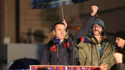  Protest u Banjaluci: Davor kaže - sa trga ne idem! FOTO 