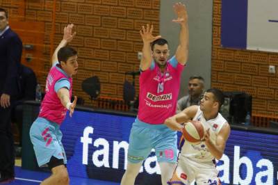  Mornar promašio šut za produžetak! (VIDEO) 