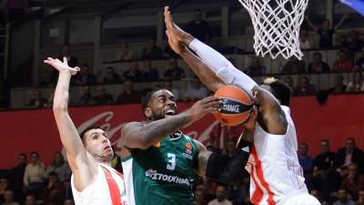  Kej-Si-Rivers-dolazi-u-Zvezdu 