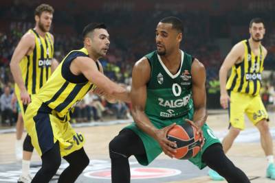  Brendon-Dejvis-iz-Zalgirisa-presao-u-Barselonu-Real-izvisio 