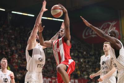  Crvena Zvezda savladala Partizan 