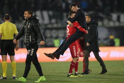  Radnicki pobedio Partizan fotografije 