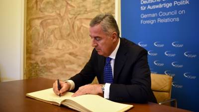  Đukanović i Vučić se sastali u Beogradu 