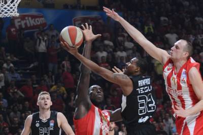  Produžetak u derbiju posle PET godina (FOTO) 