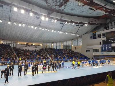  Budimpešta je sada daleko… 