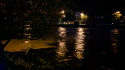  Posle provale brane evakuisano preko 20.000 ljudi (FOTO) 