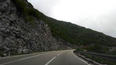  Zbog odrona obustavljen saobraćaj na putu Podgorica - Kolašin 