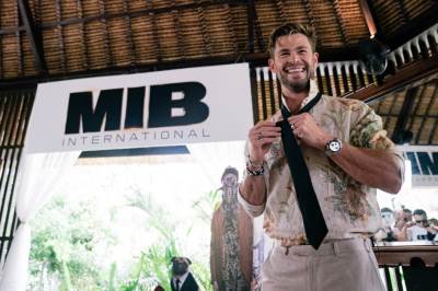  Ljudi-u-crnom-Spajdermen-Daleko-od-kuce-glumci-fotografije 