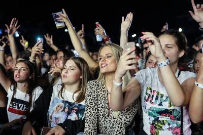  ULAZ-Jelena-Karleusa-Rasta-Aleksandra-Prijovic-Gasttozz-Teodora-FOTOGRAFIJE 