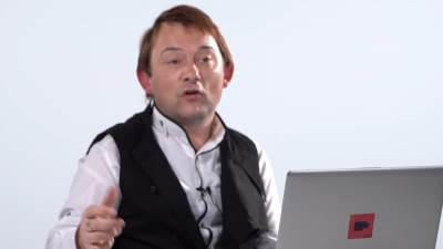  Zoki-Sumadinac-ulazi-u-Zadrugu-ko-su-drugi-ucesnici 