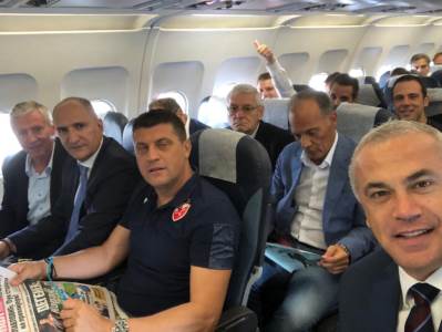  Novak Nedic u avionu Zvezde 