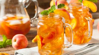  OSVJEŽENJE: Kako da napravite ledeni čaj od breskve 