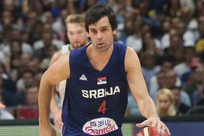  Milos Teodosic sa ortopedskom cizmom u Beogradu 