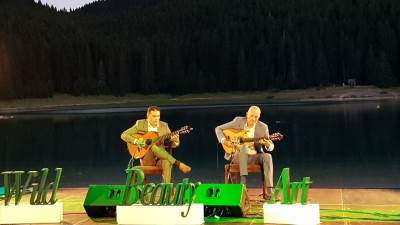  Wild Beauty Art gitare na Crnom jezeru žabljak 