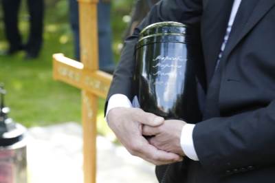  Deca-Slobodana-Milosevica-Marija-i-Marko-pravno-gone-bivseg-upravnika-CZ-a-Blanusu 