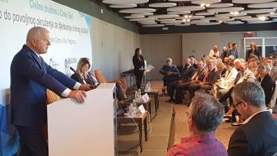  2 of 271 Premijer Marković na konferenciji CRNVO 