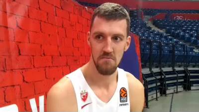  Kuzmić sa ožiljkom, ali u dresu 