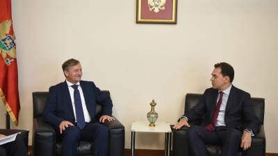  Saradnja Crne Gore i Slovenije unaprijeđena kroz NATO 