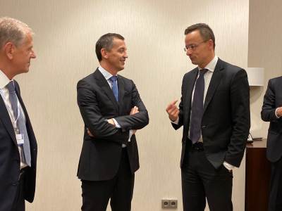  Bošković u Varšavi sa američkim zvaničnicima 