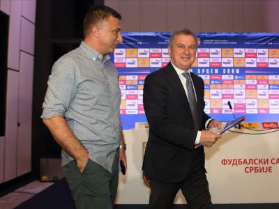  Da li se Kokeza interesuje za spiskove igrača? Da! 