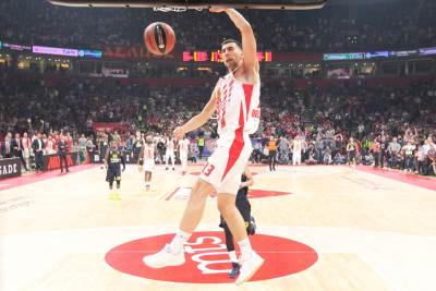  Crvema-zvezda-Fenerbahce-68-56-Delije-vredjale-Nikolu-Kalinica-Crvena-zvezda-igra-odbranu-kao-nekad 