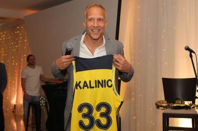  Milan-Kalinic-obrisao-sliku-sa-Nikolom-Kalinicem-na-Instagramu-izvinjenje-Zvezdasima 