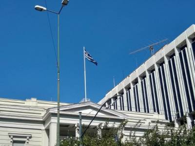  Grcka-Investitori-plaaj-kamatu-da-pozajme-novac-Grckoj 