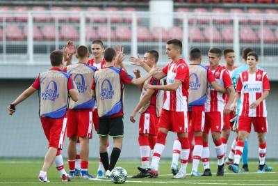  Crvena-zvezda-Totenhem-2-0-Liga-sampiona-za-mlade 