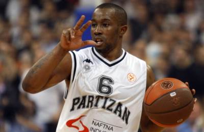  Ljubimac publike na kultnom mestu za ''crno-bele''! 