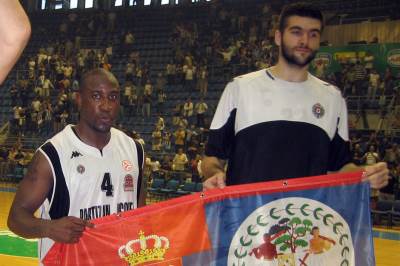  Milt-Palasio-je-ziv-lazna-vest-da-je-mrtav 