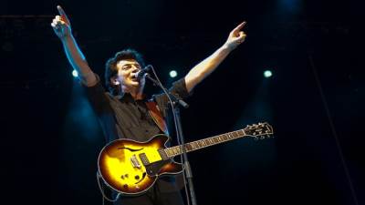  Bajaga i Instruktori sviraju preko grane 