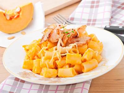  Pasta na gurmanski način: Slanina ide odlično uz bundevu! 