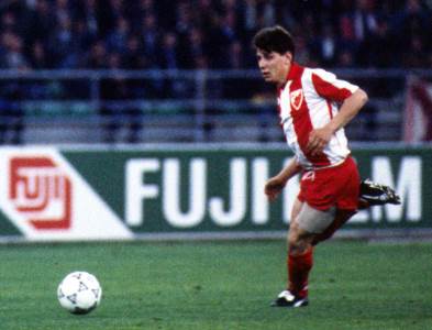  8.-decembra-1991.-Crvena-zvezda-osvojila-Interkontinentalni-kup-Zvezda-Kolo-Kolo-3-0-VIDEO 