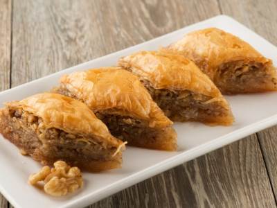  Recepti, Baklava sa cimetom i orasima 