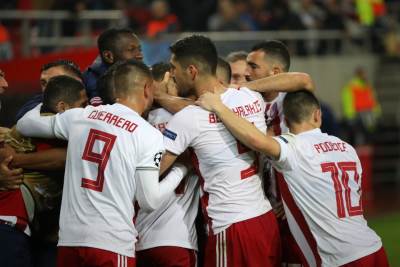  Vlasnik Olimpijakosa i Notingema POBIJEDIO KORONU 