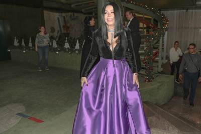  Slavlje u luks restoranu u Crnoj Gori! Neda napunila 70 godina, a izgleda kao avion! (VIDEO) 