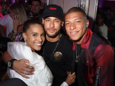  "Mbape će osvojiti Zlatnu loptu pre Nejmara... Nek dođe u Liverpul!" 