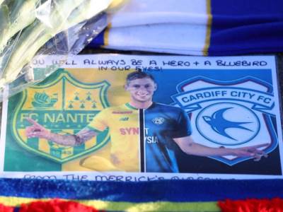  Knjiga-o-smrti-Emilijano-Sala-otkriva-nove-detalje-o-nesreci 