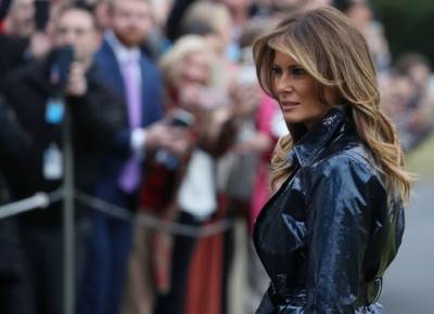  Lepo joj stoji, ALI… Zbog OVOGA prozivaju Melaniju Tramp! (FOTO) 