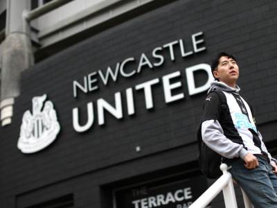  LAŽNI agenti u fudbalu: Ruskinja platila 5.450 evra da sin ode u Njukasl!? 