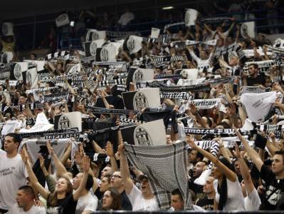  Navijac-Partizana-dete-iz-Valjeva-kao-spiker 