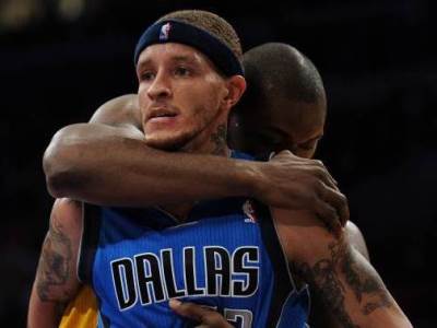  Vlasnik Dalasa je spasao najpoznatijeg NBA beskućnika! 